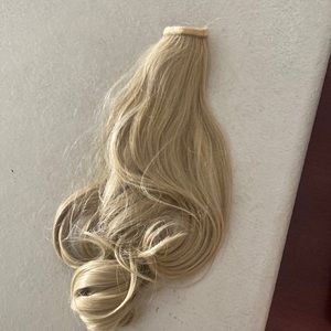 INH lily champagne blonde